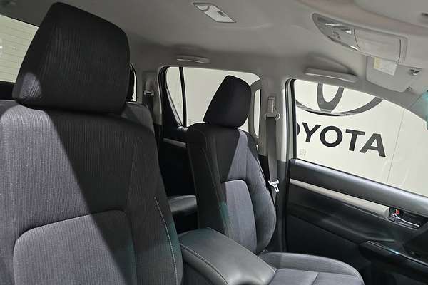 2021 Toyota Hilux SR5 GUN126R 4X4