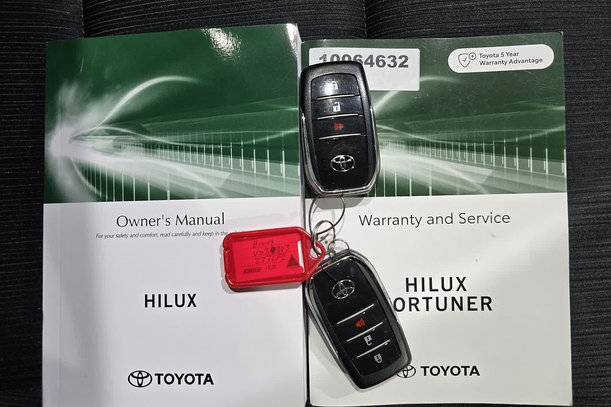 2021 Toyota Hilux SR5 GUN126R 4X4