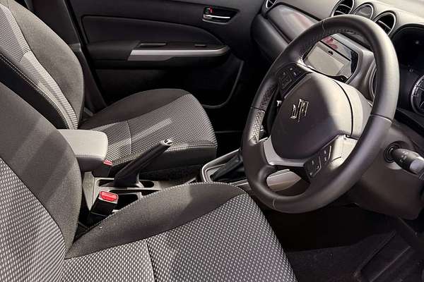 2024 Suzuki Vitara LY Series II