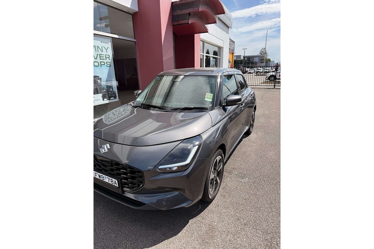 2025 Suzuki Swift Hybrid UZ