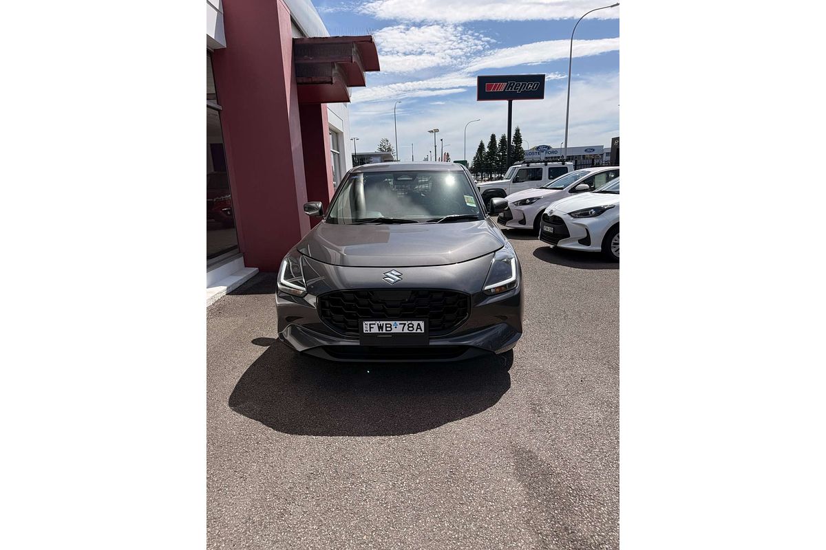 2025 Suzuki Swift Hybrid UZ