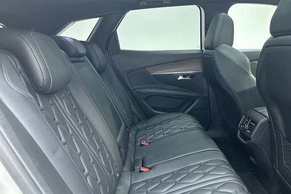 2021 Peugeot 3008 GT P84 thumb-11