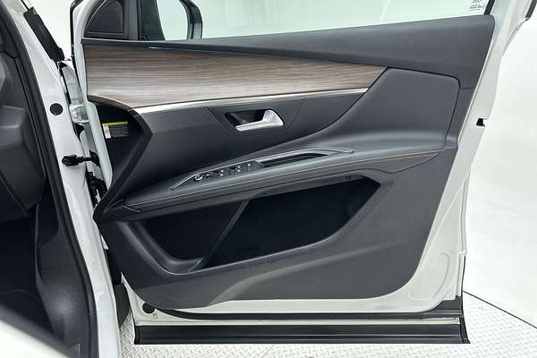 2021 Peugeot 3008 GT P84 thumb-18