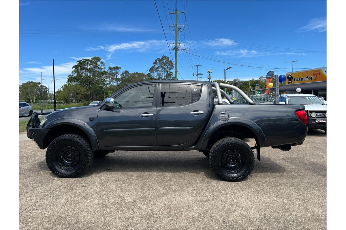 2013 Mitsubishi Triton GLX-R MN 4X4