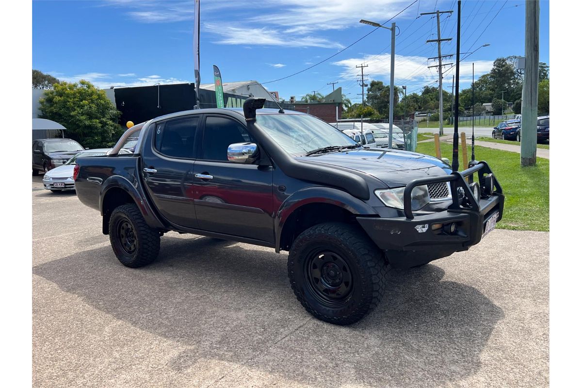 2013 Mitsubishi Triton GLX-R MN 4X4