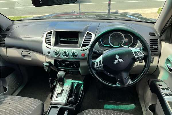 2013 Mitsubishi Triton GLX-R MN 4X4