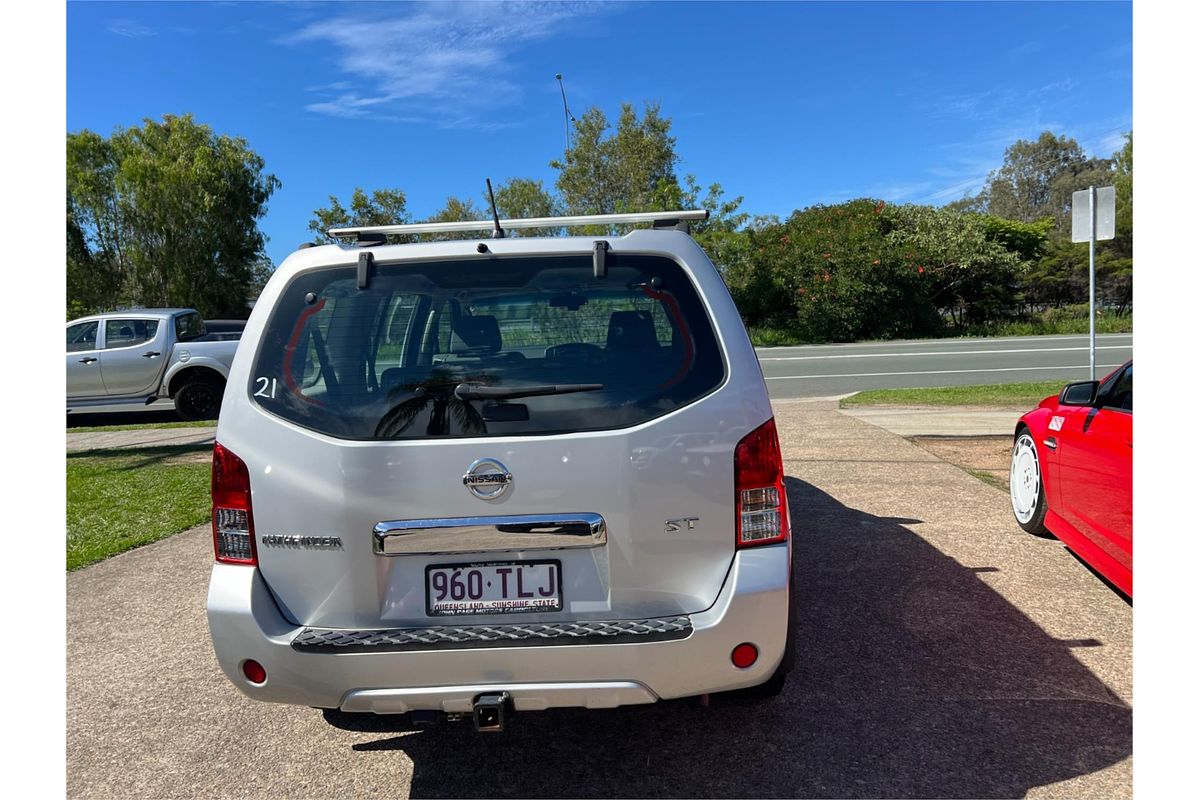 2010 Nissan Pathfinder ST R51