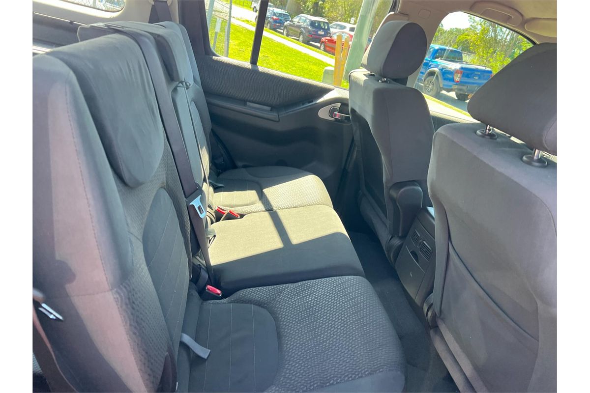 2010 Nissan Pathfinder ST R51