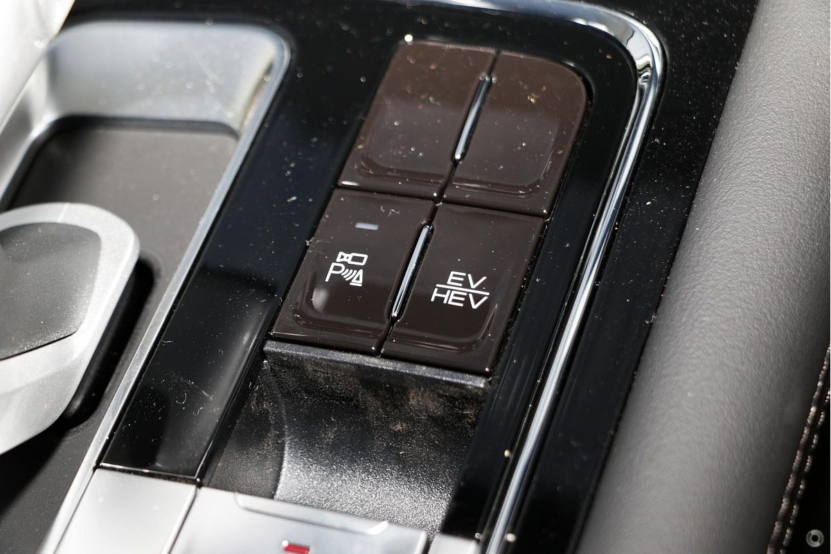 2025 GWM Cannon Alpha Lux PHEV P05 4X4