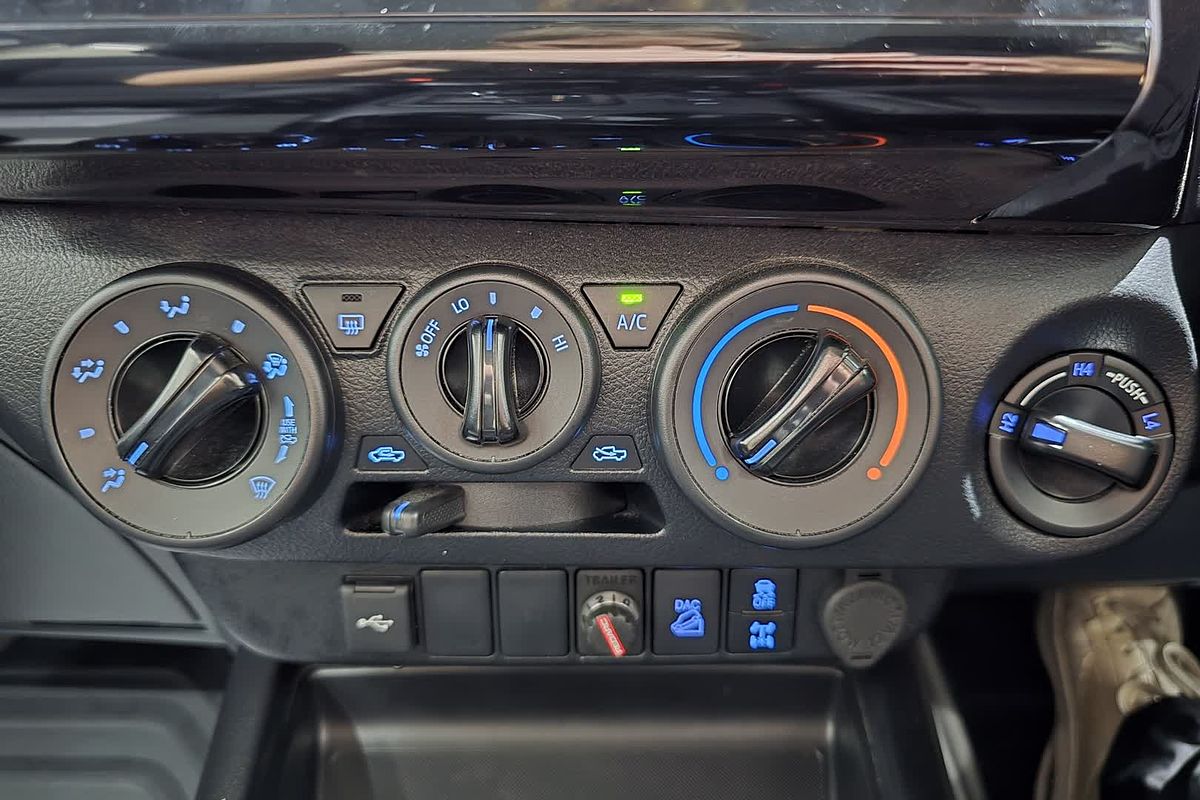 2023 Toyota Hilux SR GUN126R 4X4