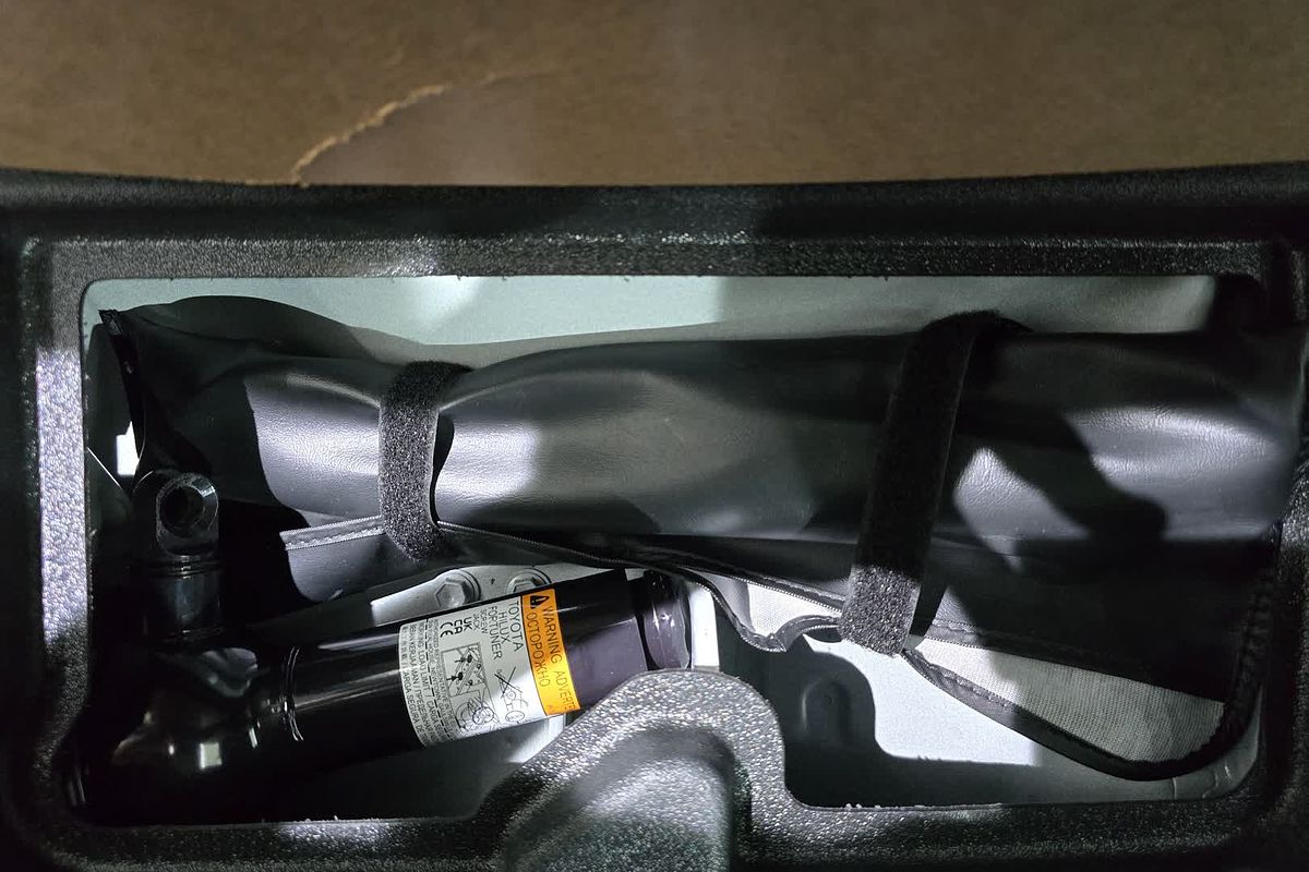 2023 Toyota Hilux SR GUN126R 4X4