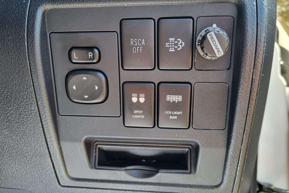 2016 Toyota Landcruiser GXL VDJ200R