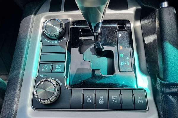 2016 Toyota Landcruiser GXL VDJ200R