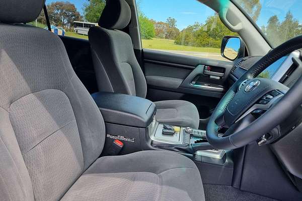 2016 Toyota Landcruiser GXL VDJ200R