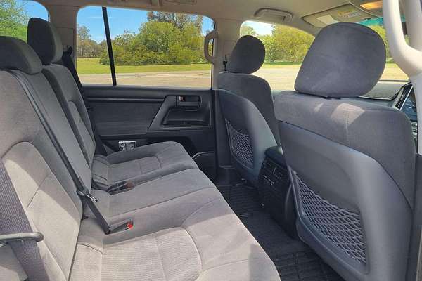 2016 Toyota Landcruiser GXL VDJ200R