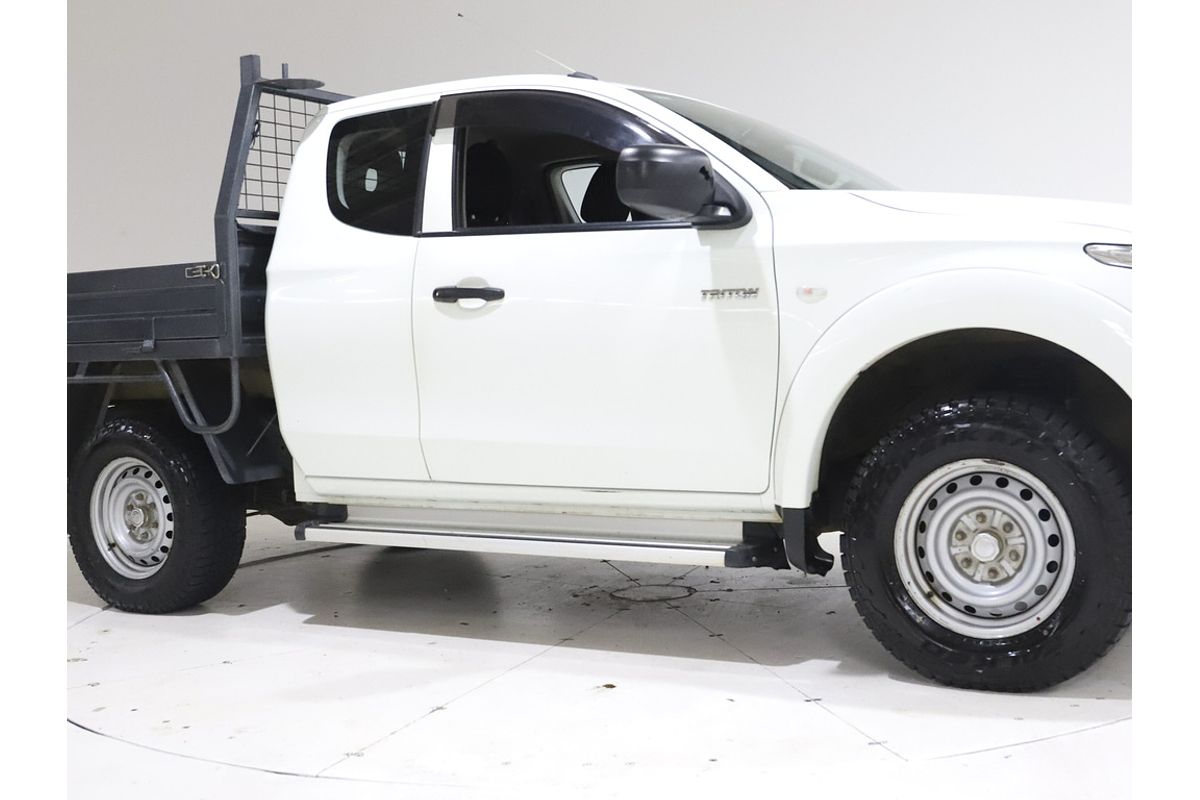 2016 Mitsubishi Triton GLX MQ 4X4