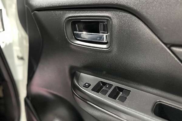 2020 Mitsubishi Triton GLX-R MR 4X4