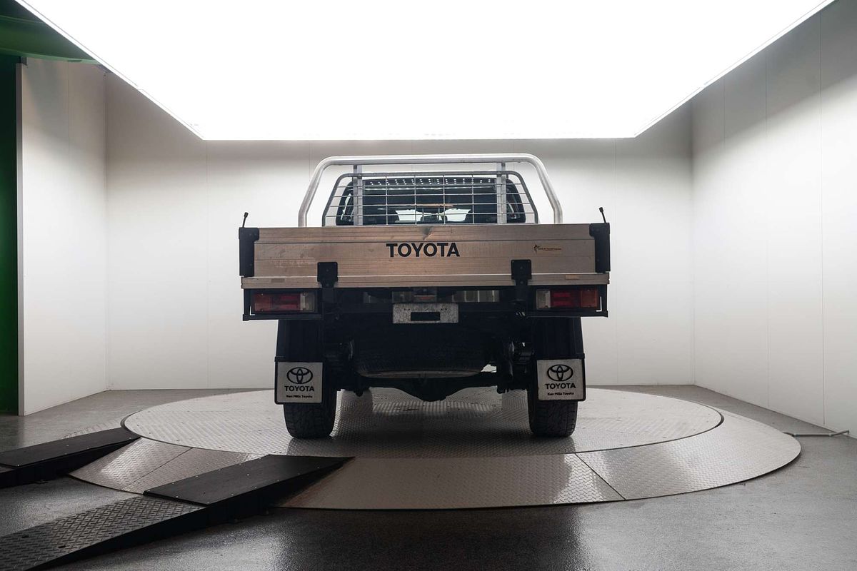 2018 Toyota Hilux SR GUN126R 4X4