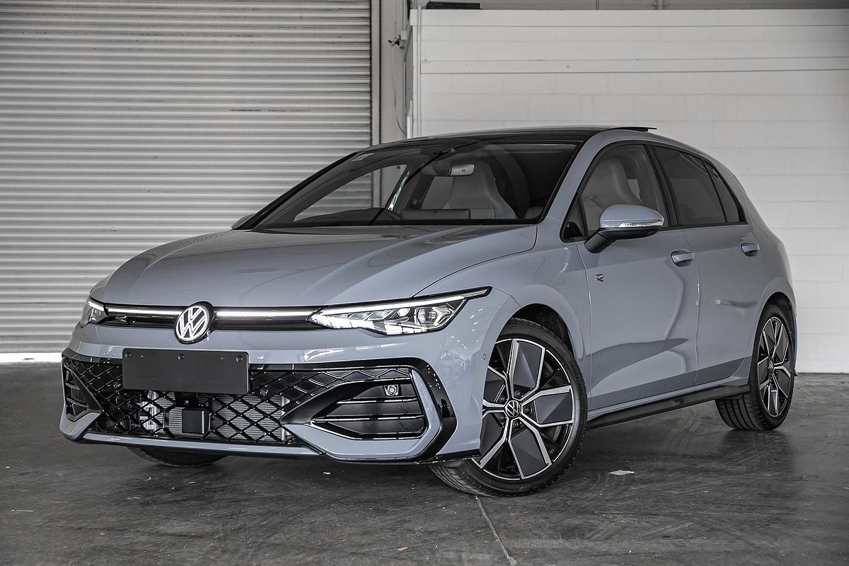 2025 Volkswagen Golf 110TSI R-Line 8.5