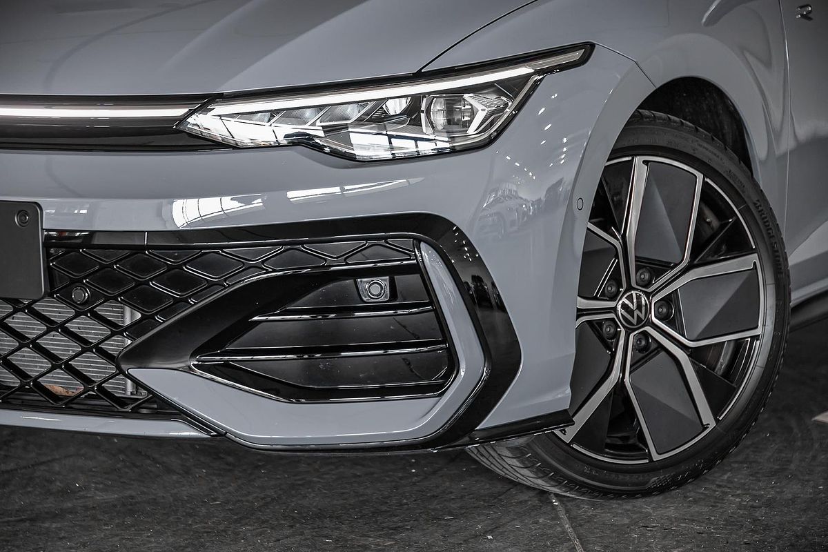 2025 Volkswagen Golf 110TSI R-Line 8.5