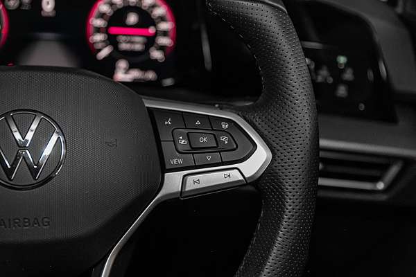 2025 Volkswagen Golf 110TSI R-Line 8.5