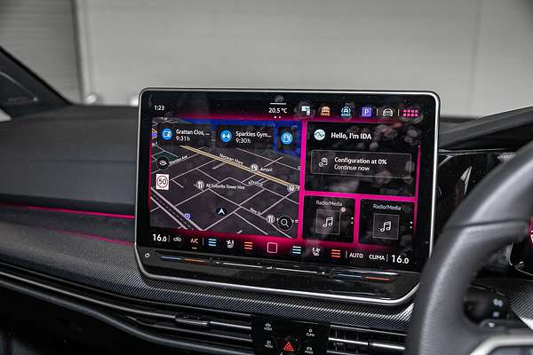 2025 Volkswagen Golf 110TSI R-Line 8.5