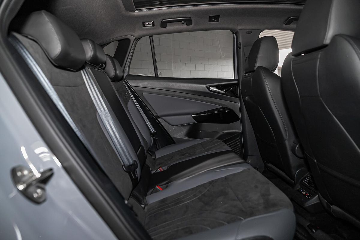 2025 Volkswagen ID.4 Pro E2