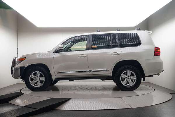 2015 Toyota Landcruiser Sahara VDJ200R