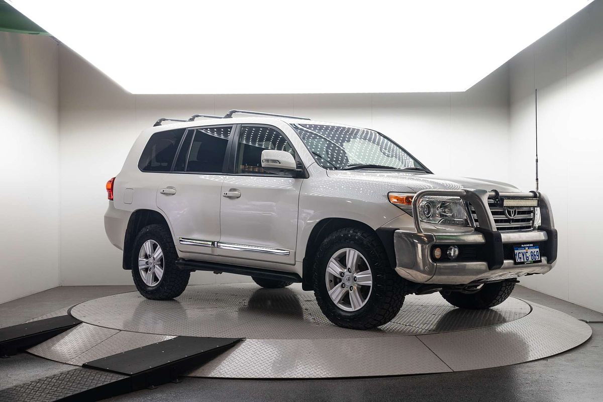 2015 Toyota Landcruiser Sahara VDJ200R