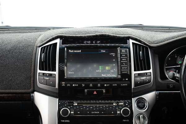 2015 Toyota Landcruiser Sahara VDJ200R