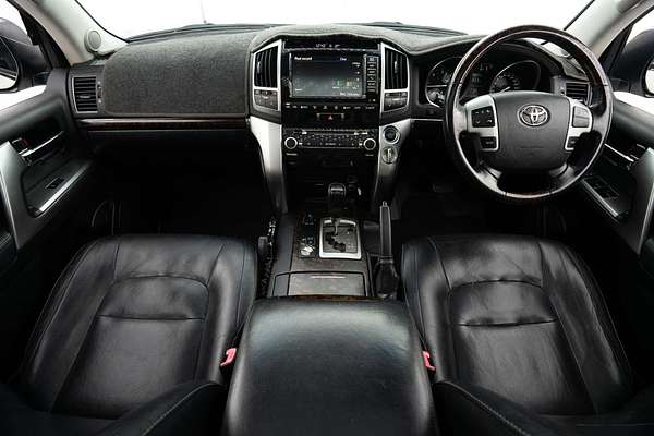 2015 Toyota Landcruiser Sahara VDJ200R