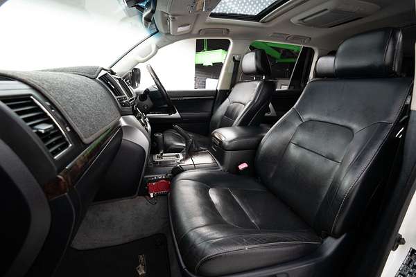 2015 Toyota Landcruiser Sahara VDJ200R