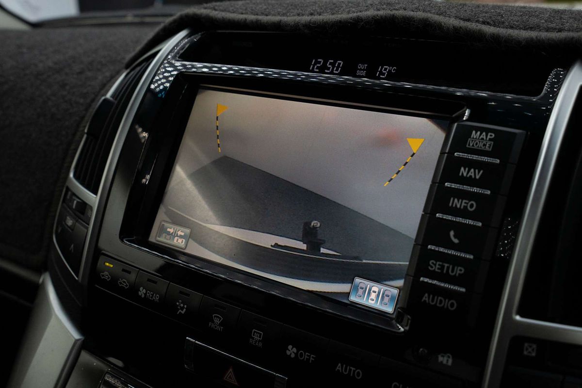 2015 Toyota Landcruiser Sahara VDJ200R