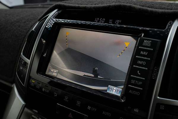 2015 Toyota Landcruiser Sahara VDJ200R