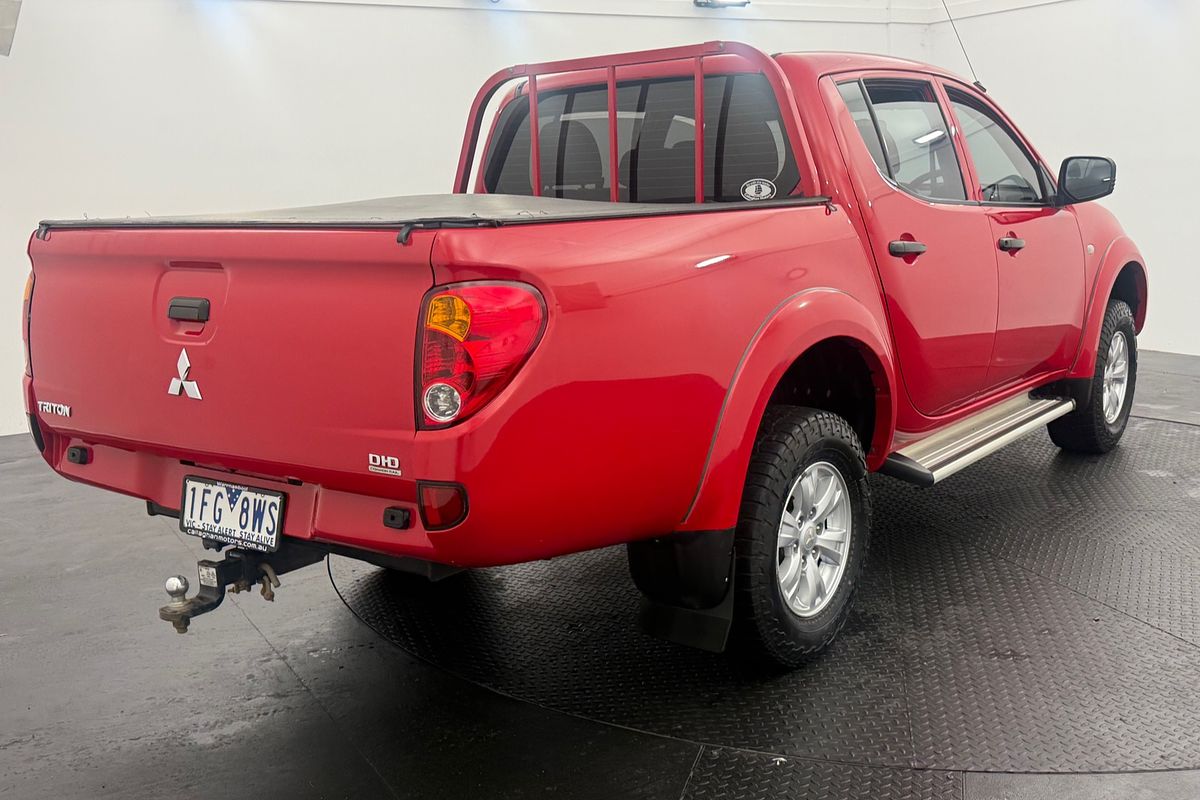 2015 Mitsubishi Triton GLX MN 4X4