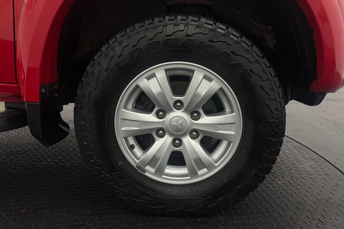 2015 Mitsubishi Triton GLX MN 4X4