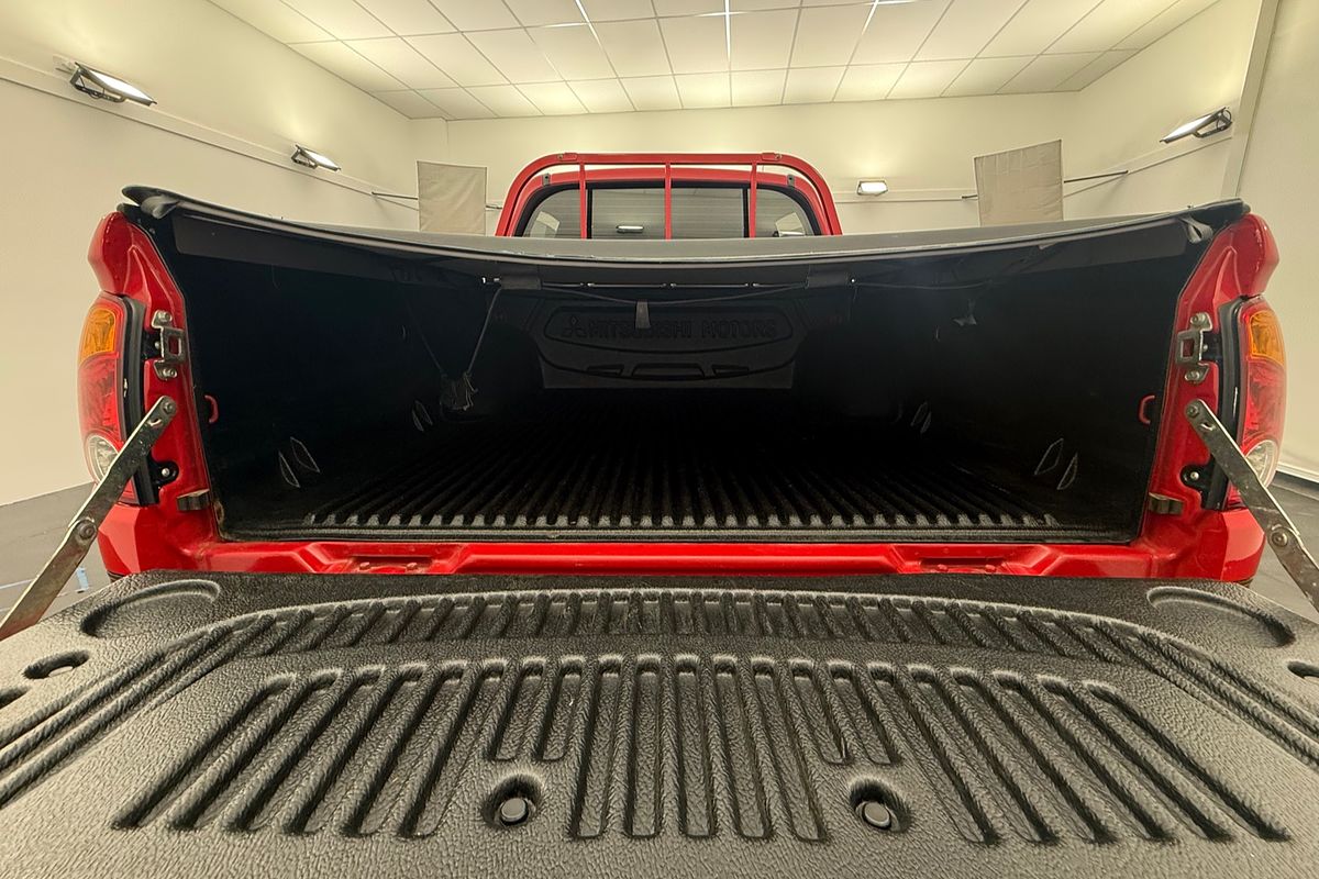 2015 Mitsubishi Triton GLX MN 4X4