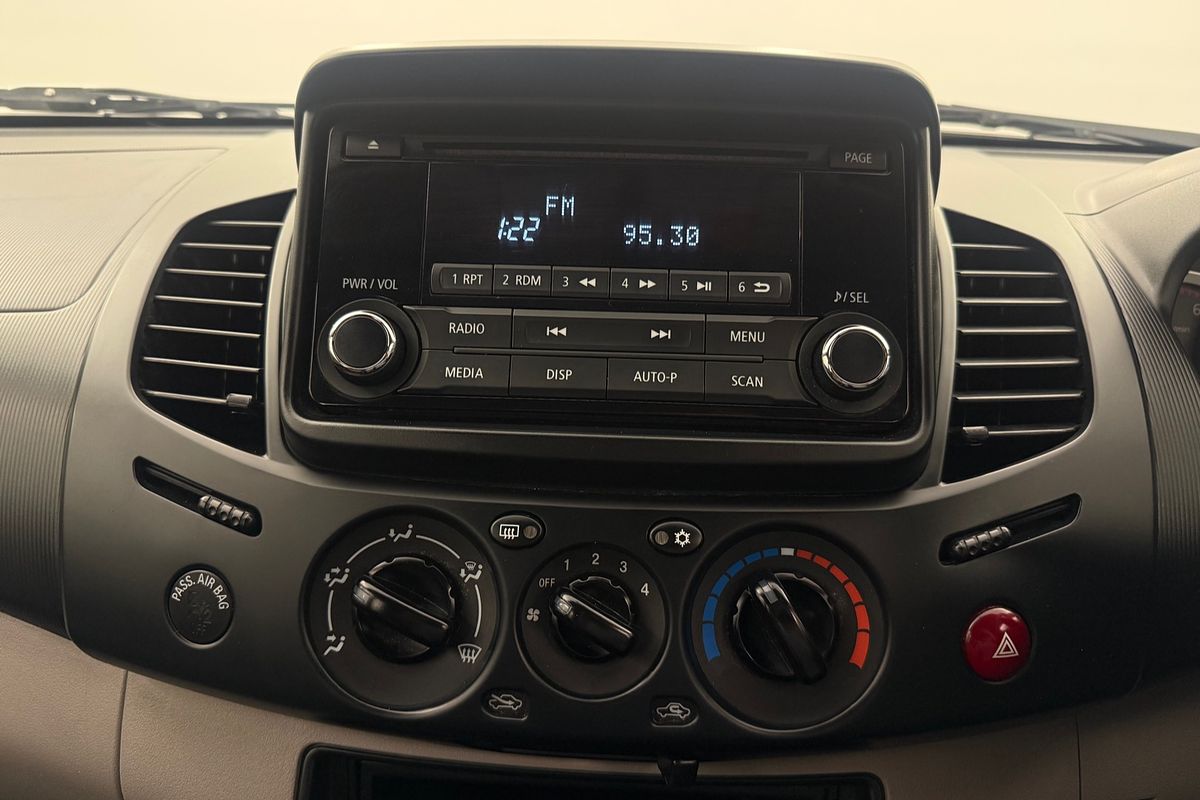 2015 Mitsubishi Triton GLX MN 4X4