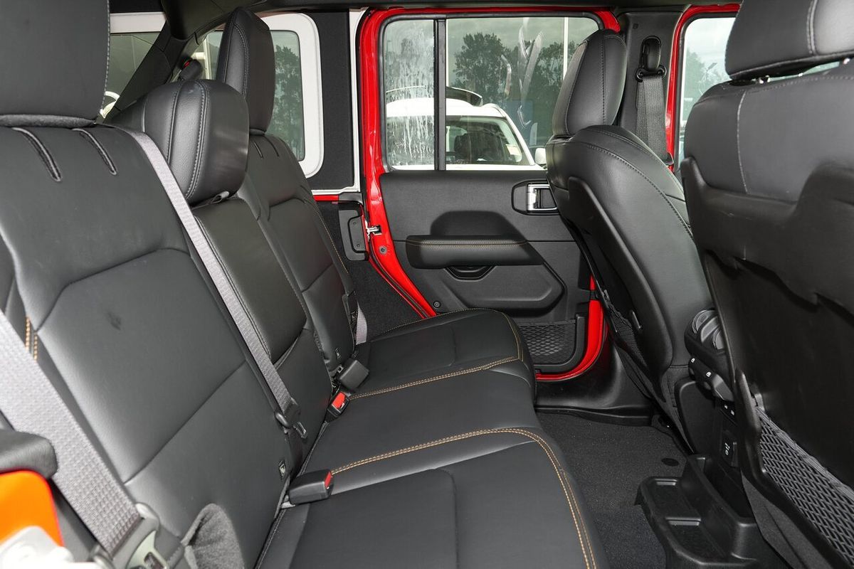 2023 Jeep Wrangler Unlimited Overland JL