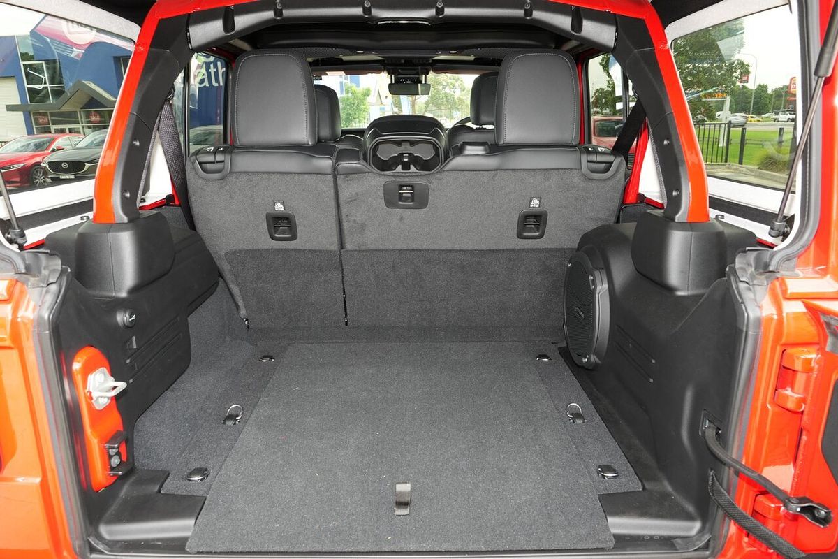 2023 Jeep Wrangler Unlimited Overland JL