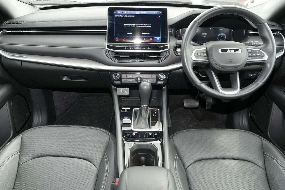 2023 Jeep Compass S-Limited M6