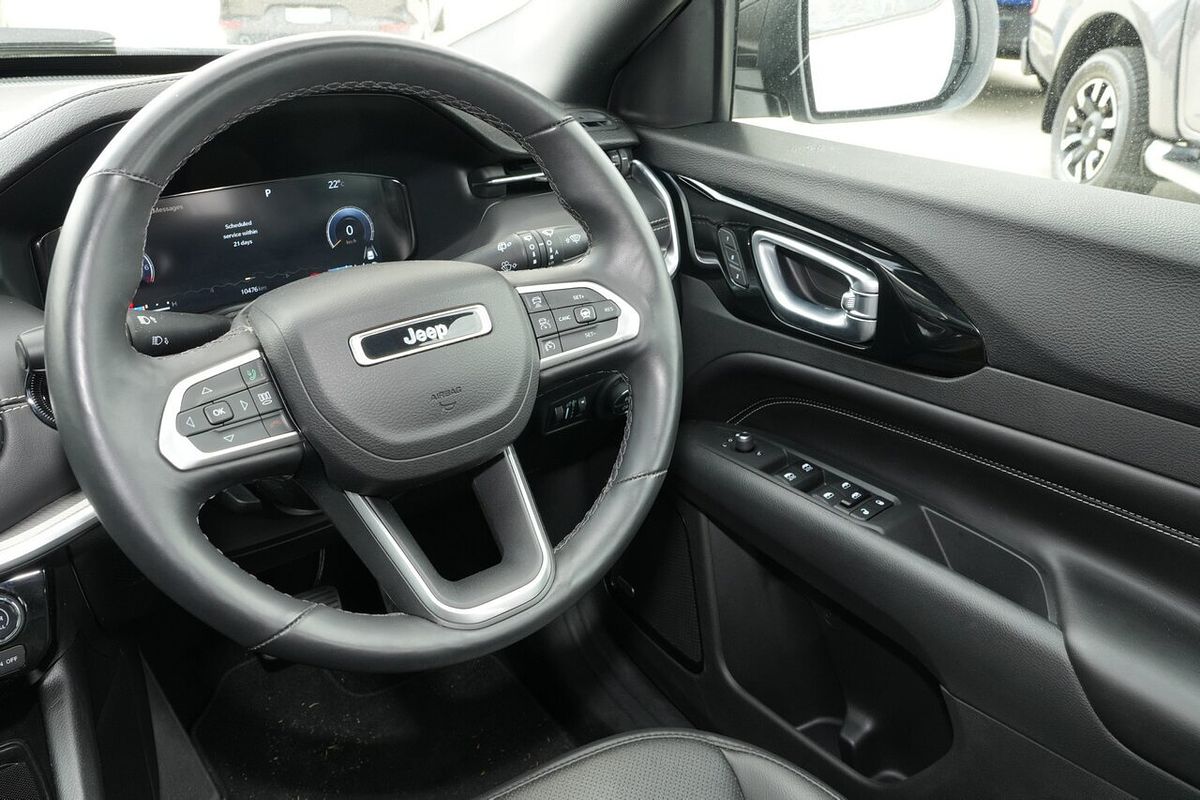 2023 Jeep Compass S-Limited M6