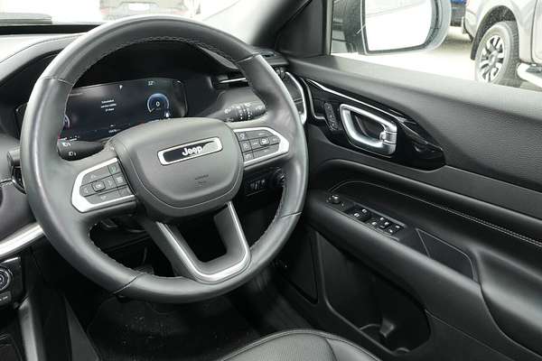 2023 Jeep Compass S-Limited M6