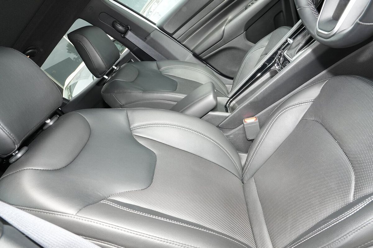 2023 Jeep Compass S-Limited M6