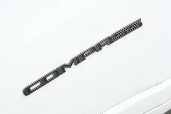 2023 Jeep Compass S-Limited M6