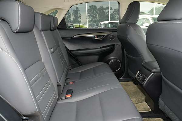 2019 Lexus NX NX300h Luxury AYZ10R