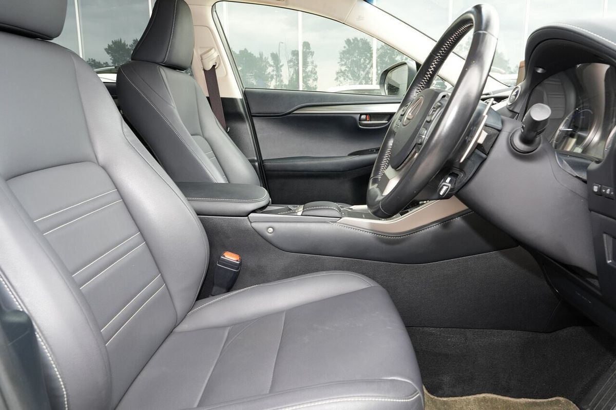 2019 Lexus NX NX300h Luxury AYZ10R