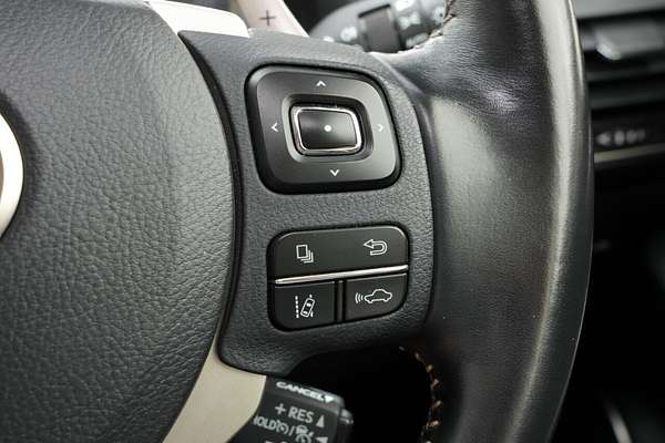 2019 Lexus NX NX300h Luxury AYZ10R