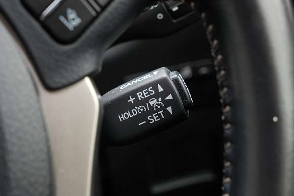 2019 Lexus NX NX300h Luxury AYZ10R