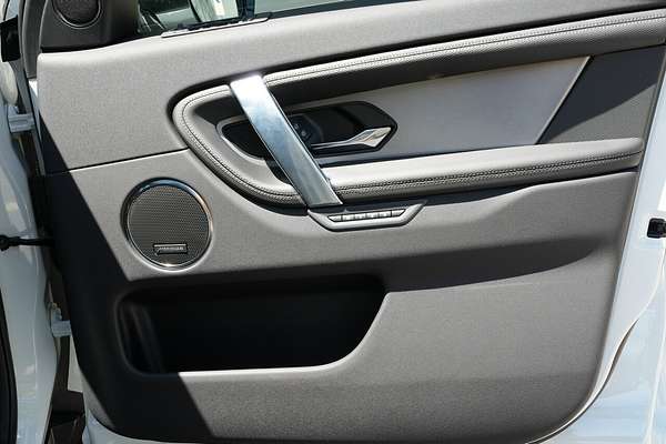 2025 Land Rover Discovery Sport P250 Dynamic SE L550